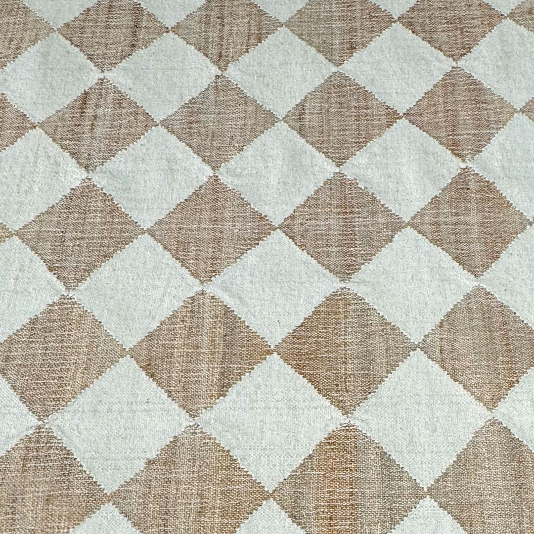 Earthy Elegance Handknotted Jute Rug