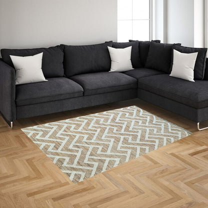 Earthy Elegance  Handknotted Jute Rug